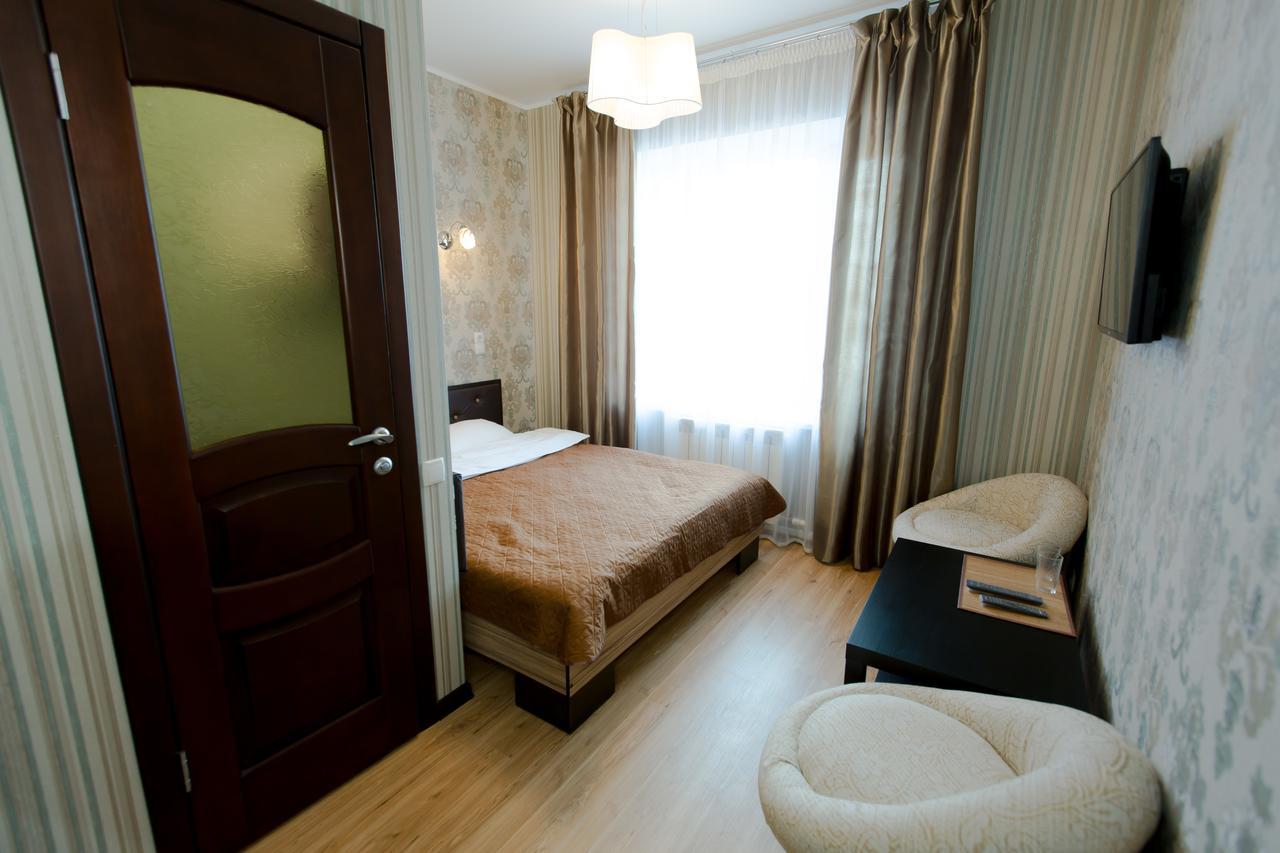 Hotel Hizhina Petropavlovsk Exterior photo